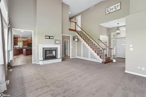 2250 W 21st Street N Newton IA 50208