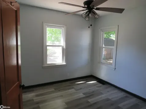 203 6th Street SW Hampton IA 50441