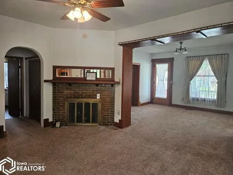134 E Main Street Agency IA 52530