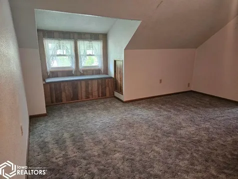 134 E Main Street Agency IA 52530