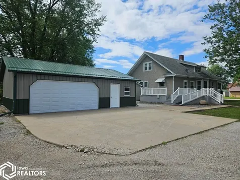134 E Main Street Agency IA 52530