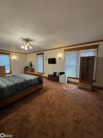 211 N Shuffleton Street Sigourney IA 52591