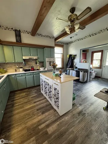 211 N Shuffleton Street Sigourney IA 52591
