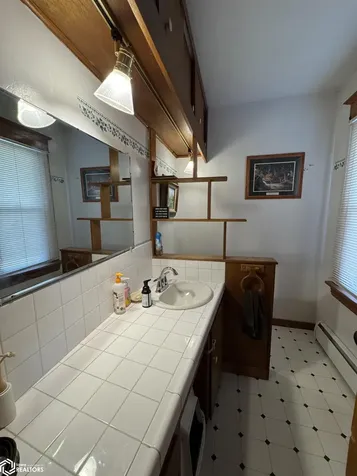 211 N Shuffleton Street Sigourney IA 52591