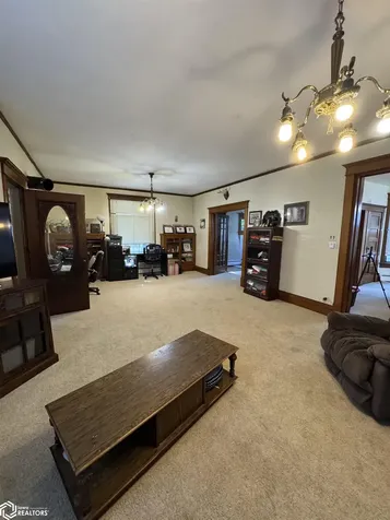 211 N Shuffleton Street Sigourney IA 52591