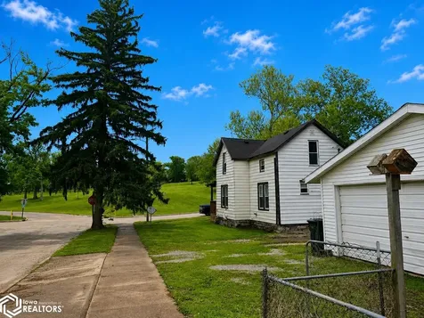 1428 Orleans Keokuk IA 52632