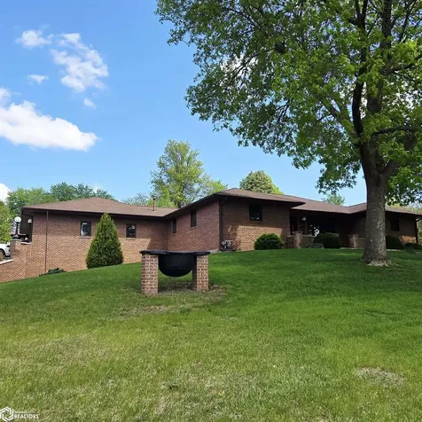 105 W Glendale Road Oskaloosa IA 52577