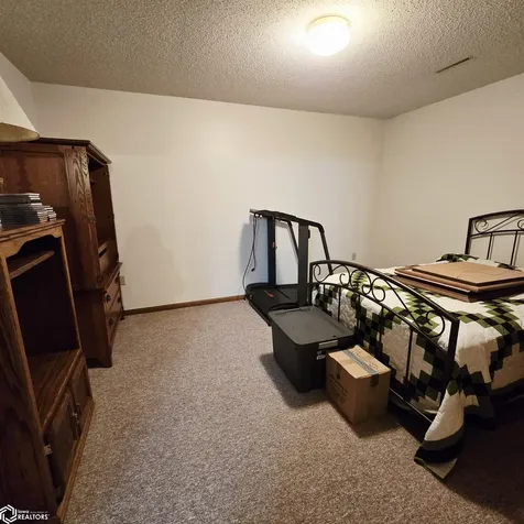 105 W Glendale Road Oskaloosa IA 52577