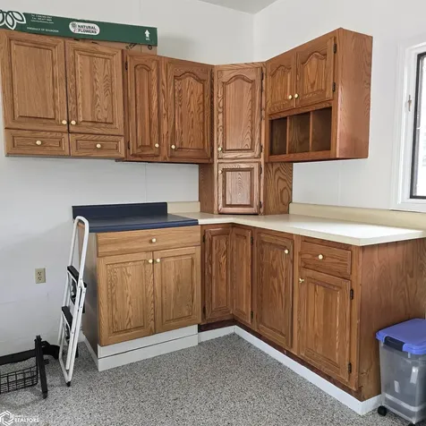 105 W Glendale Road Oskaloosa IA 52577