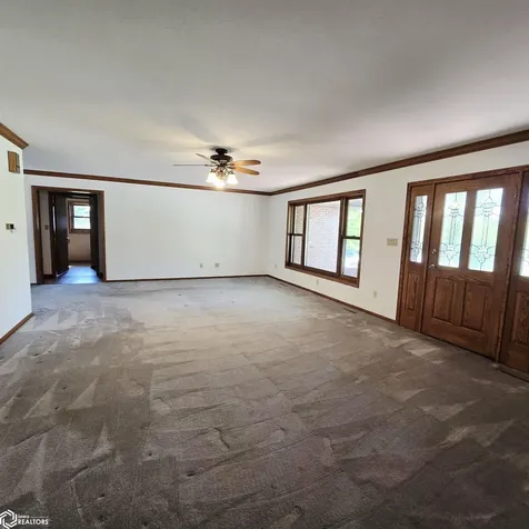 105 W Glendale Road Oskaloosa IA 52577