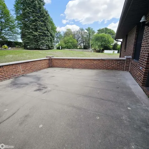 105 W Glendale Road Oskaloosa IA 52577