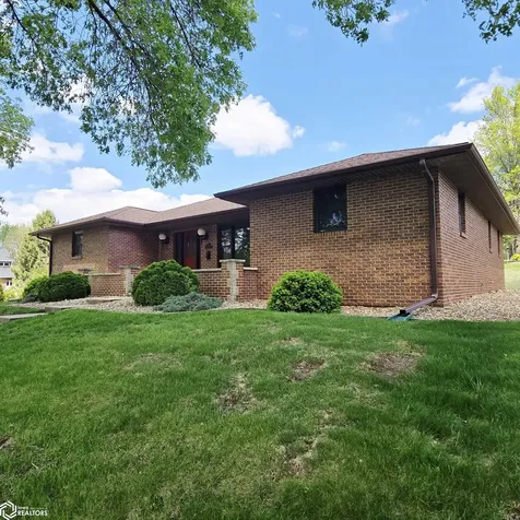 105 W Glendale Road Oskaloosa IA 52577