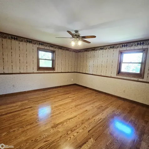 105 W Glendale Road Oskaloosa IA 52577