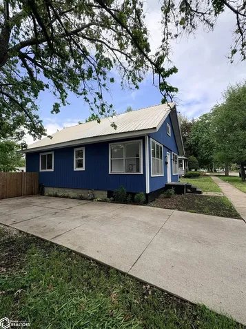 605 S A Street Oskaloosa IA 52577