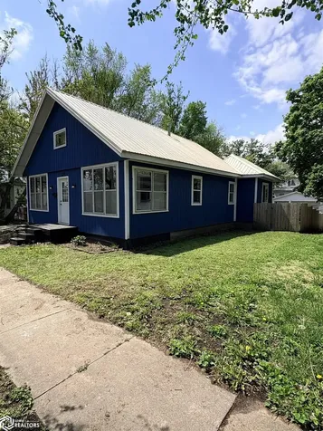 605 S A Street Oskaloosa IA 52577