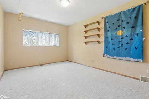 10361 155th Street Burlington IA 52601