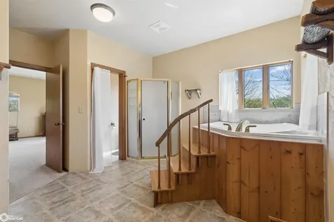 10361 155th Street Burlington IA 52601