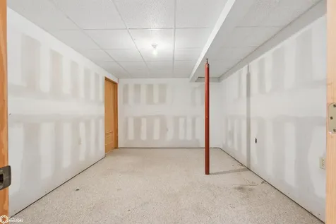 10361 155th Street Burlington IA 52601