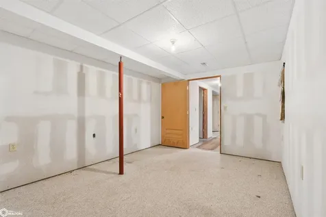 10361 155th Street Burlington IA 52601