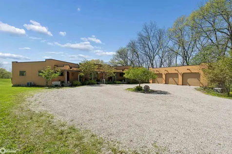 10361 155th Street Burlington IA 52601
