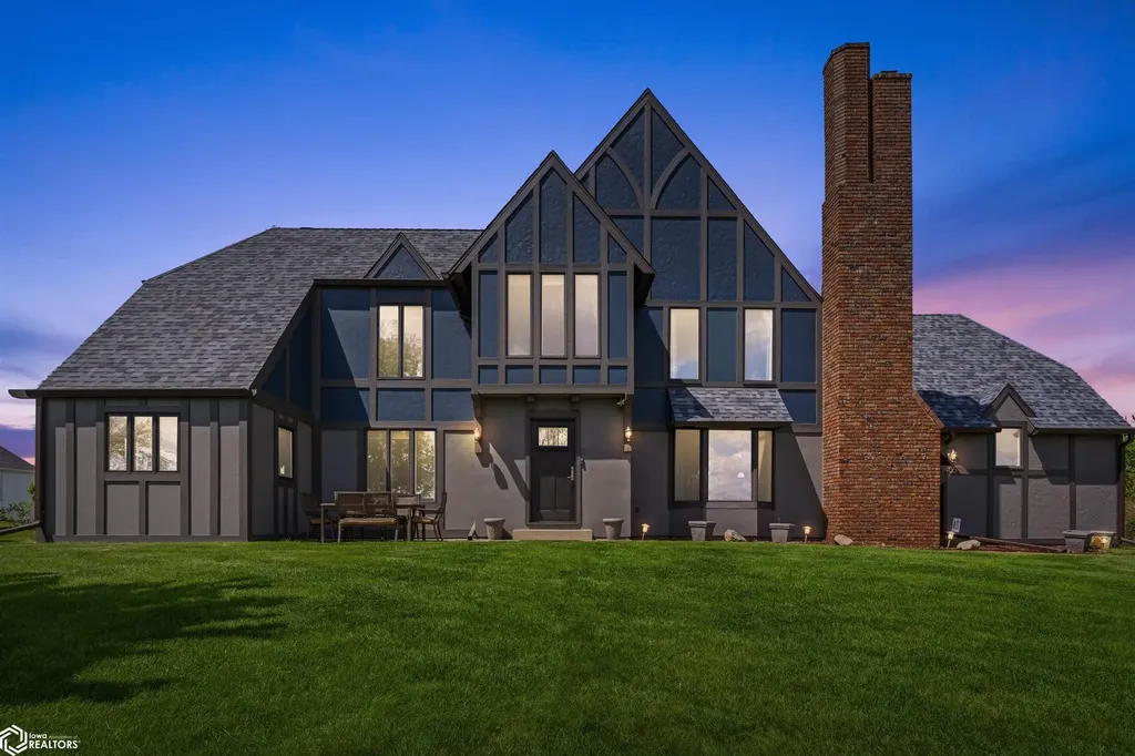 1405 Fairway Drive Marshalltown IA 50158