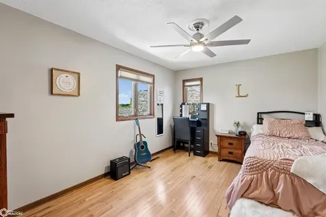 1405 Fairway Drive Marshalltown IA 50158