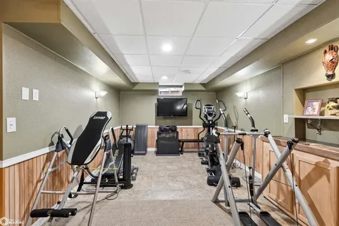 1405 Fairway Drive Marshalltown IA 50158