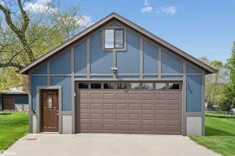 1405 Fairway Drive Marshalltown IA 50158