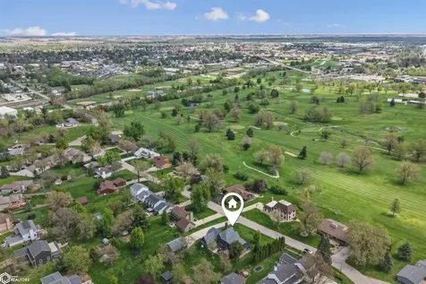 1405 Fairway Drive Marshalltown IA 50158