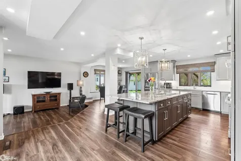 1405 Fairway Drive Marshalltown IA 50158