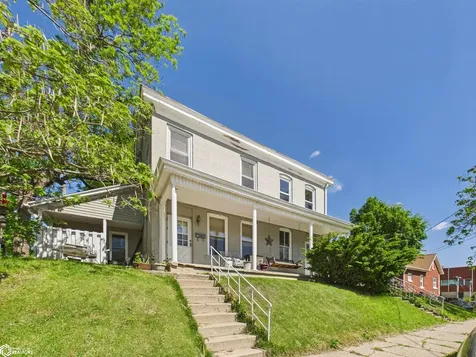 208 S 14th Street Keokuk IA 52632