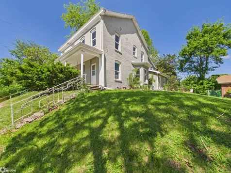 208 S 14th Street Keokuk IA 52632