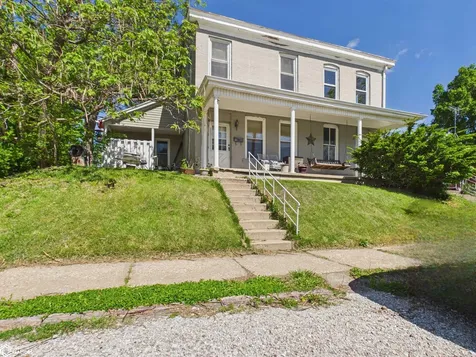 208 S 14th Street Keokuk IA 52632