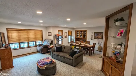 1030 15th Street SE Mason City IA 50401