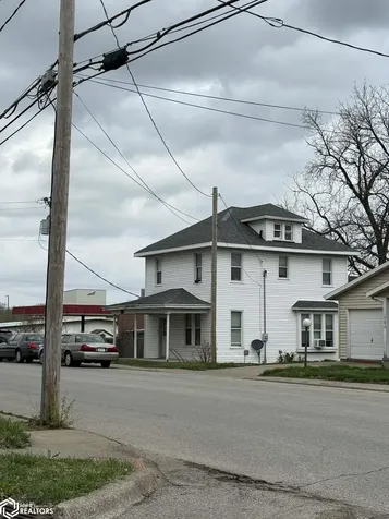118 West Burlington Avenue West Burlington IA 52655