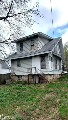 117 N Gunnison Street Burlington IA 52601