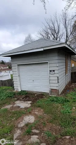 117 N Gunnison Street Burlington IA 52601