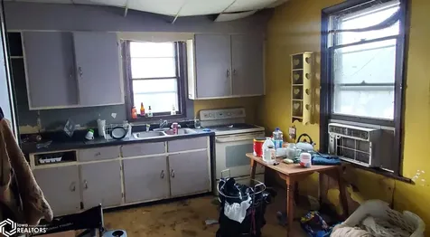 117 N Gunnison Street Burlington IA 52601