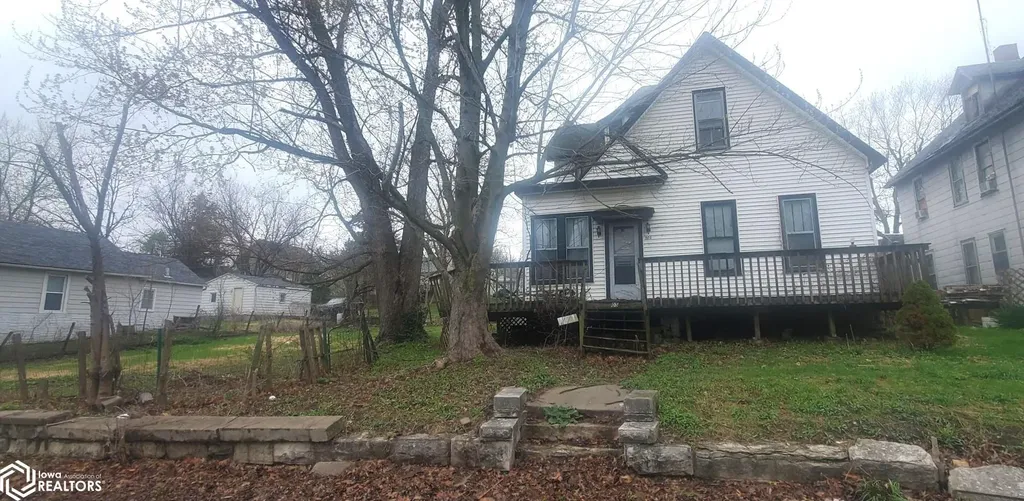 505 S Marshall Street Burlington IA 52601