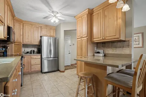 1609 Orchard Meadow Drive Burlington IA 52601