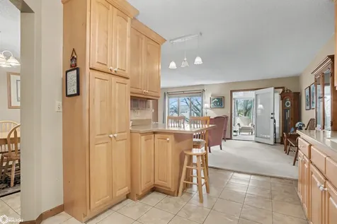 1609 Orchard Meadow Drive Burlington IA 52601