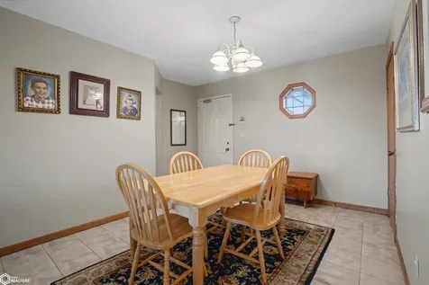 1609 Orchard Meadow Drive Burlington IA 52601