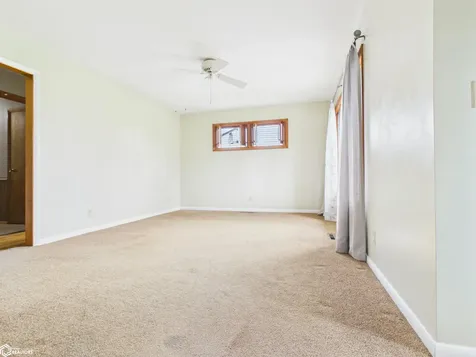 2511 Middle Road Keokuk IA 52632