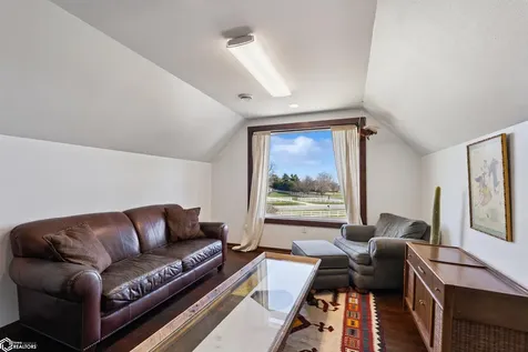 434 Highway 6 Grinnell IA 50112
