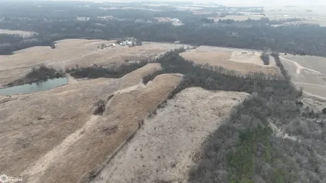 2943 Ia-92 Columbus City IA 52738