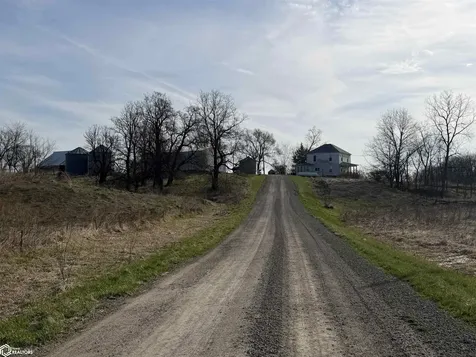 2943 Ia-92 Columbus City IA 52738