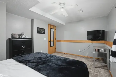 1704 Sioux Street Burlington IA 52601