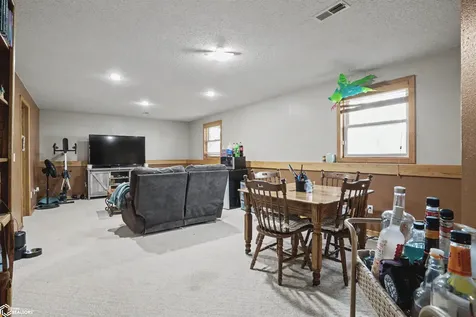 1704 Sioux Street Burlington IA 52601