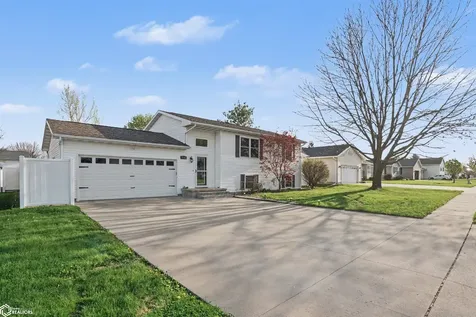 1704 Sioux Street Burlington IA 52601