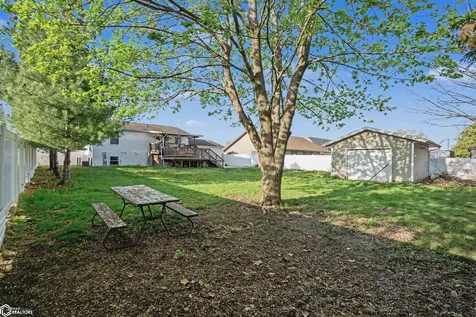 1704 Sioux Street Burlington IA 52601